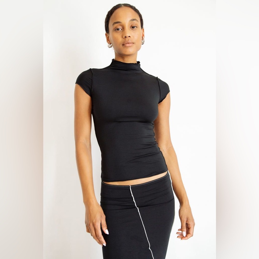 SOLD - The Line by K Reese Mock Neck Top - Picture 1 of 8